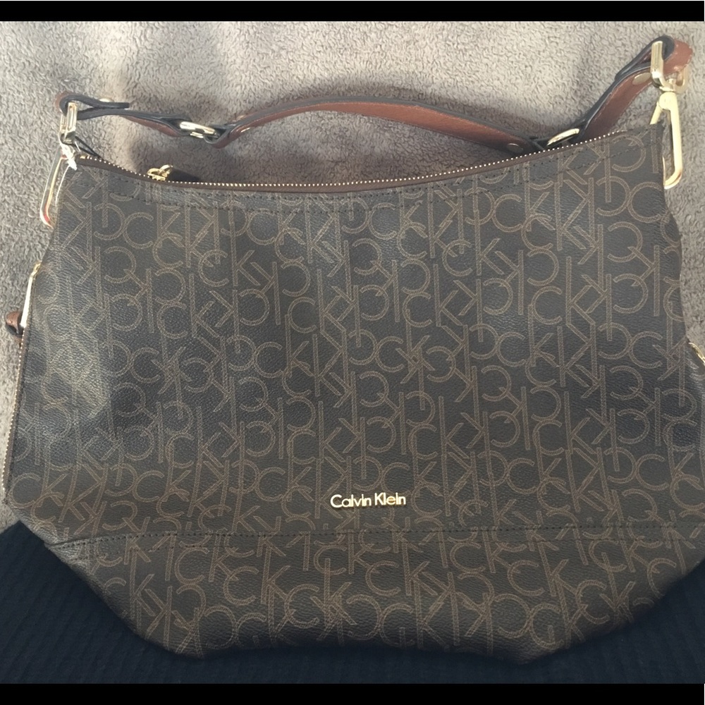 New Calvin Klein shoulder bag